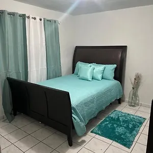  Apartment Second Floor 2br Apt In The Center Of Santurce Puerto Rico